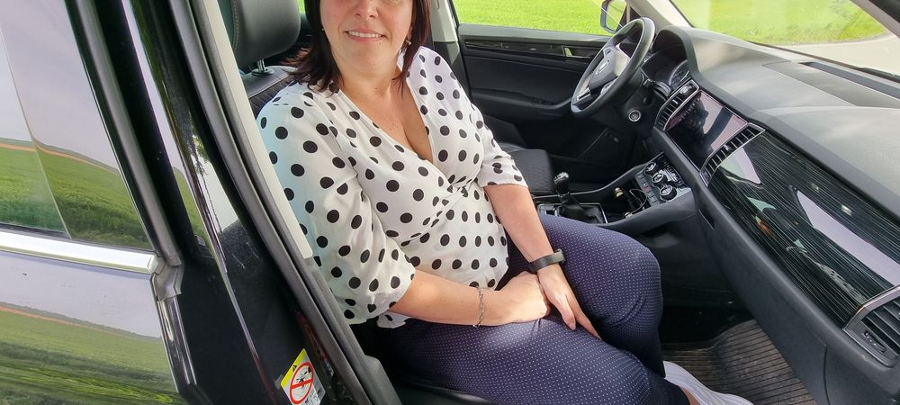 BBW amateur milf in car