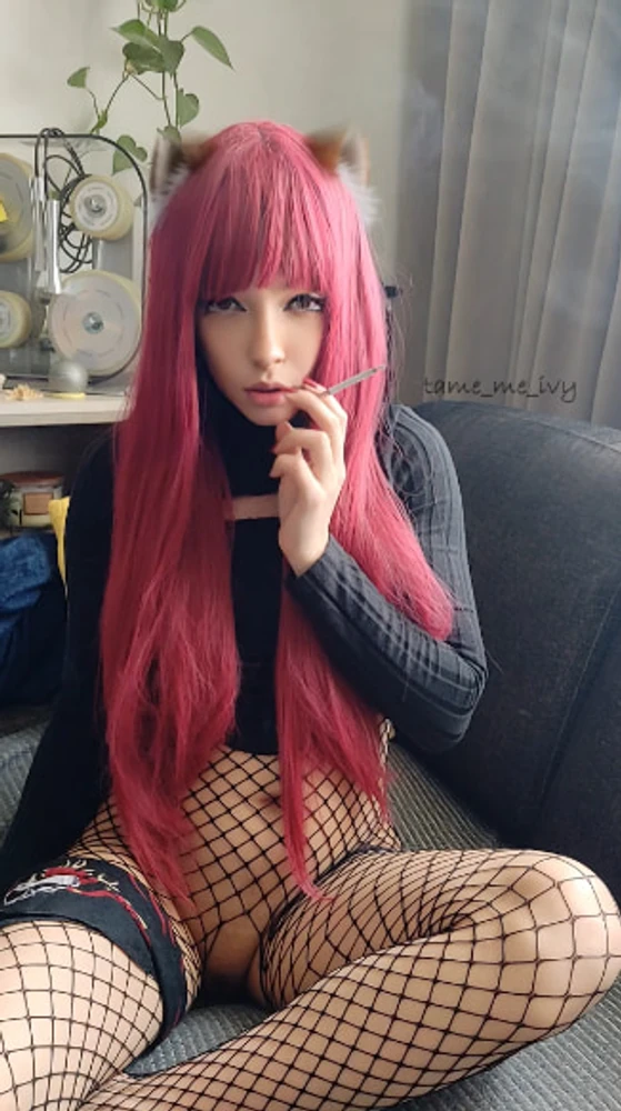 Adorable Alt Girl smoking a cig