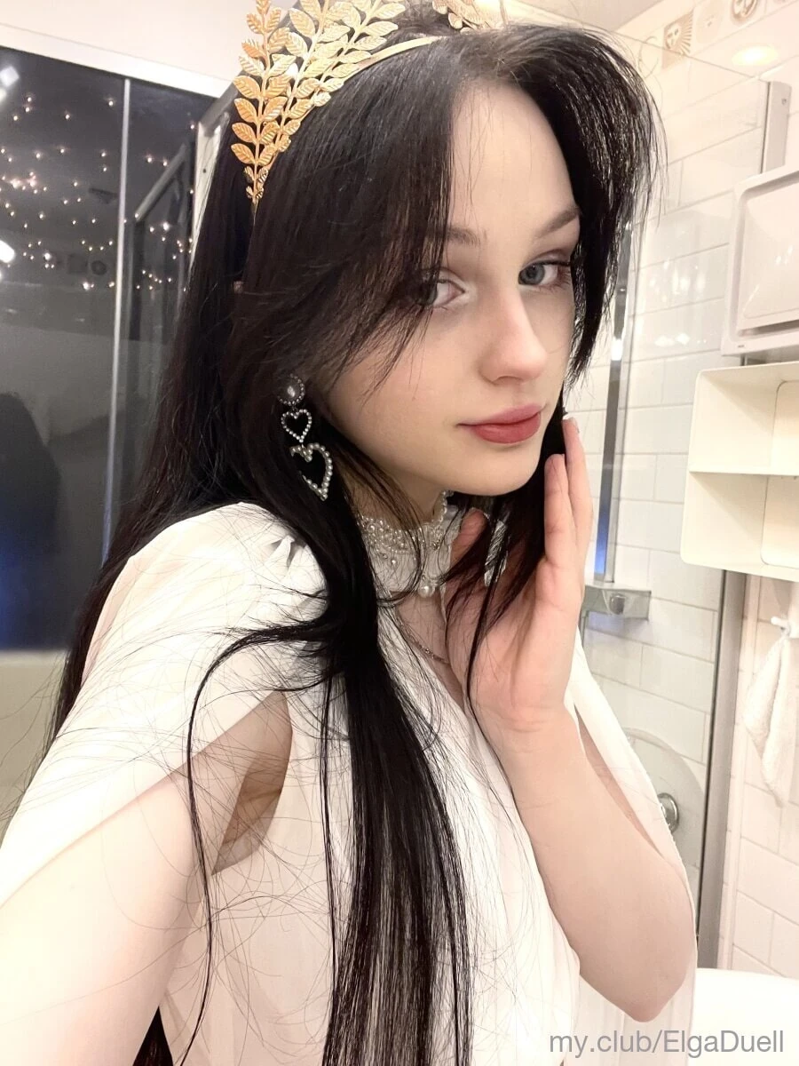 Alice Free Photos #5