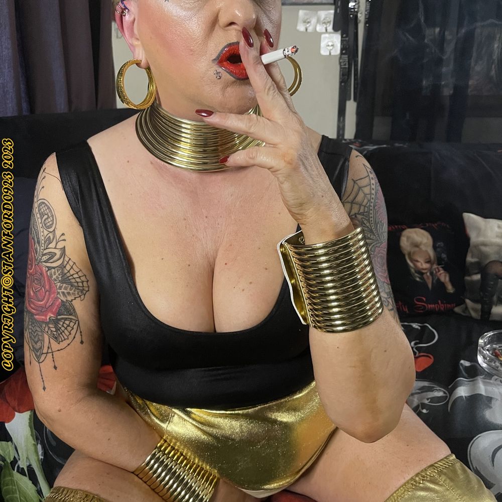 BAD AUNTIE SMOKING  #11