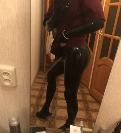 Long opera latex gloves + leggings 