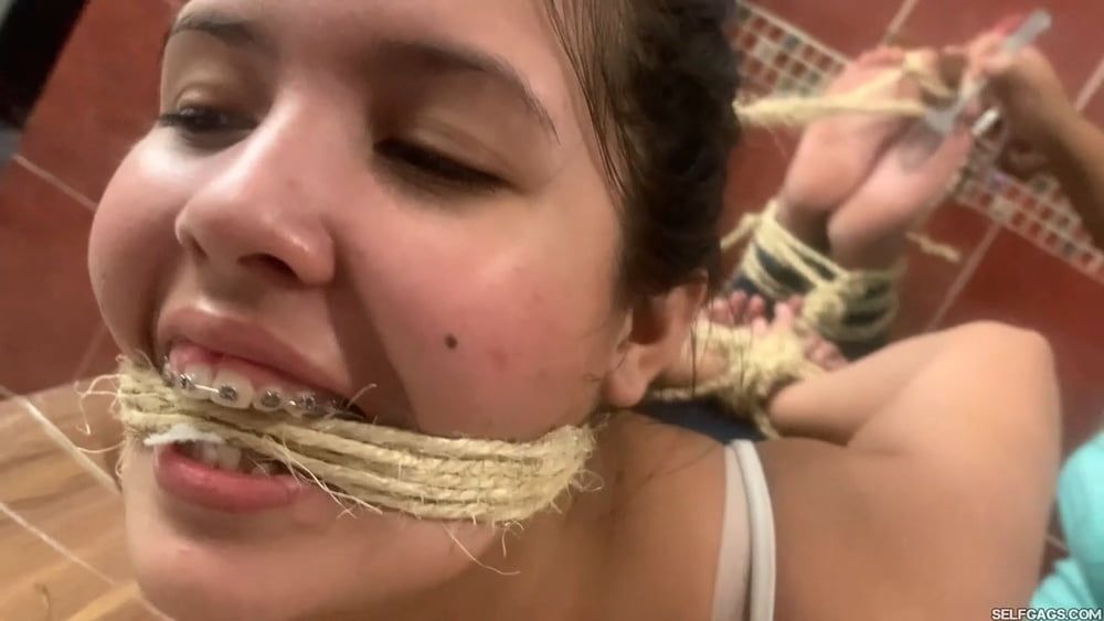 She Wanted Stepmom To Hogtie Her With Rope #5