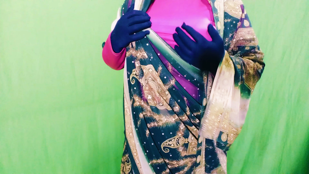 Indian beautiful saree sexy Bhabhi #9