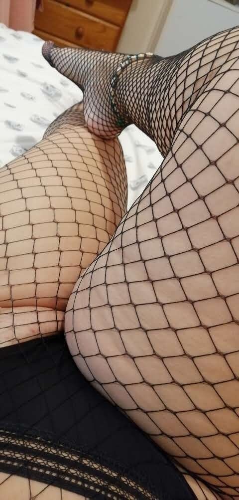 Homemade Wife Chubby PAWG big ass and fishnet tights #8