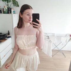 Kira Free Photos