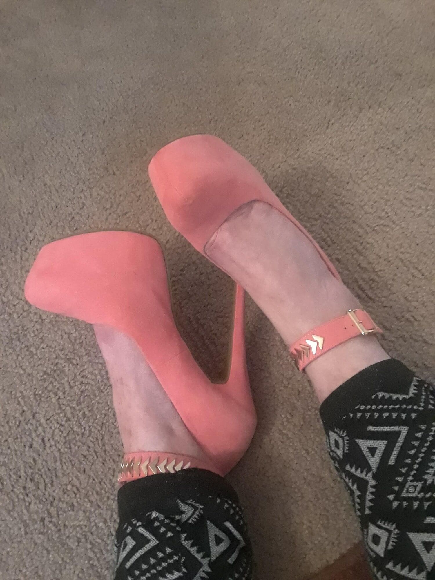 DawnSkye has sexy feet #2