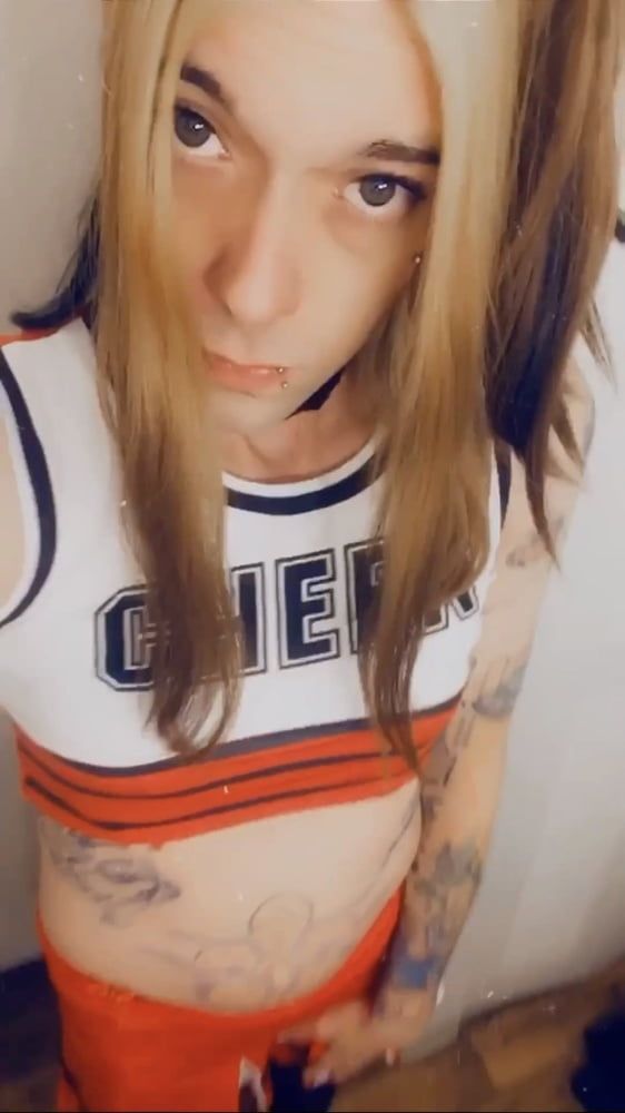 Sexy Cheerleader #40