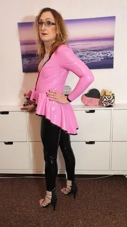 latex and lovers co uk sexy pink and black outfit         