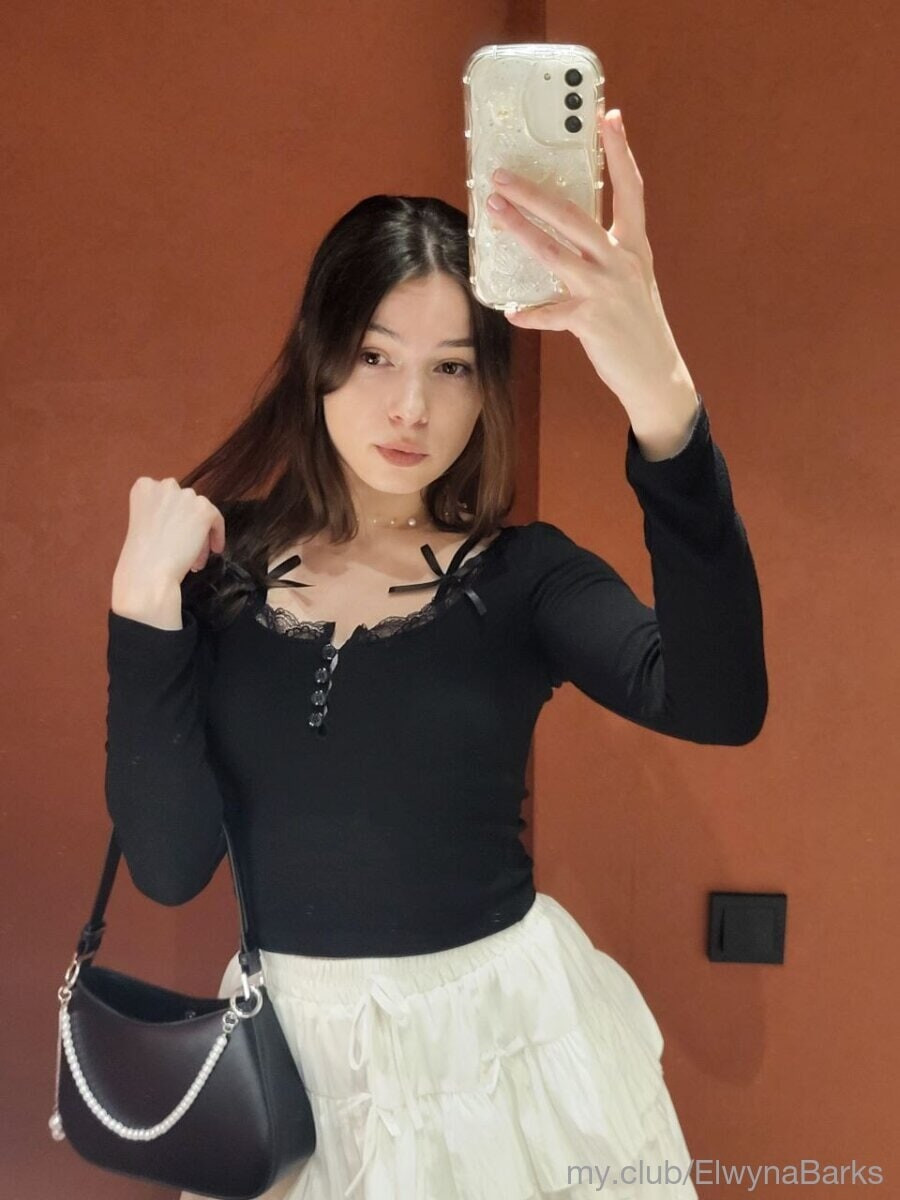 Alice Free Photos #12