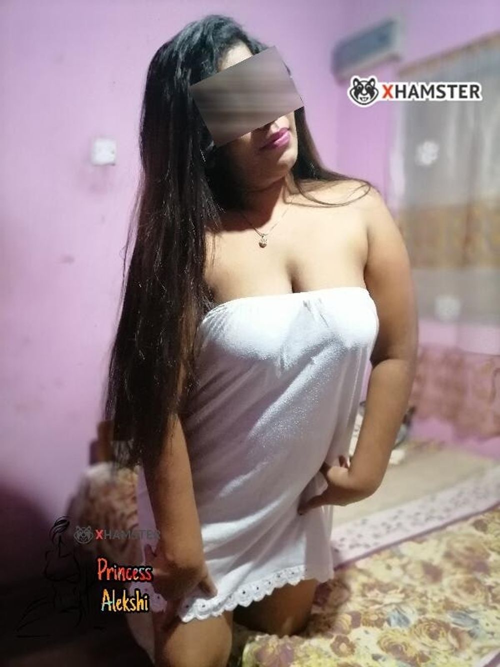 Indian Aunty sexy Underskirt Photoshoot #7