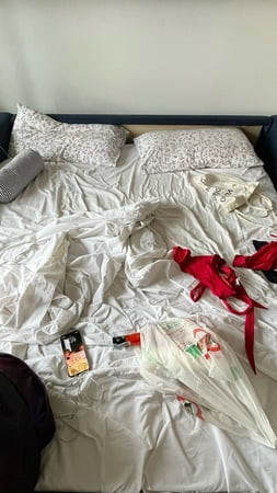 Dating in hotel room sarvice 