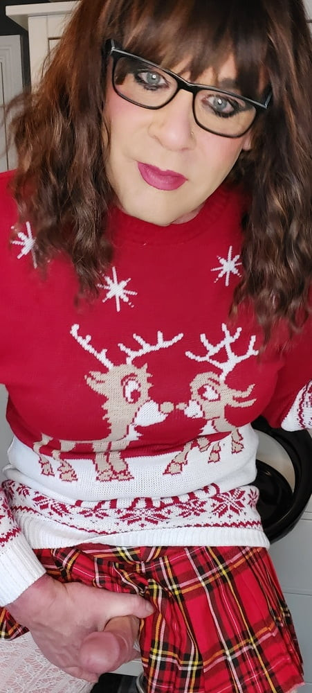 crossdressing juniper beri xmas #26