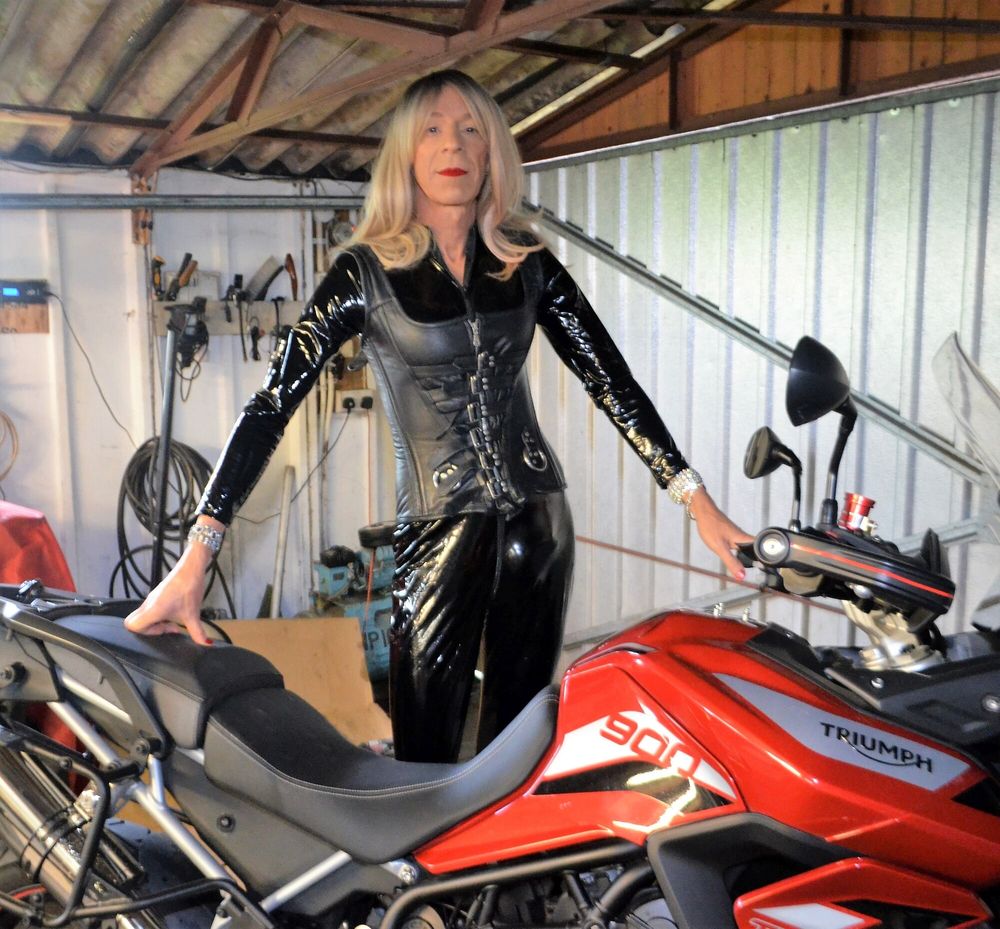 109 Alesssia Travestita on Triumph Tiger #31