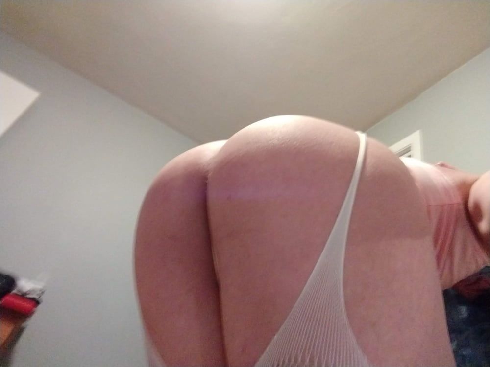 Naked Butt Pics!!! #20