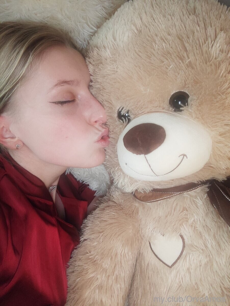 Minnie Free Photos #18