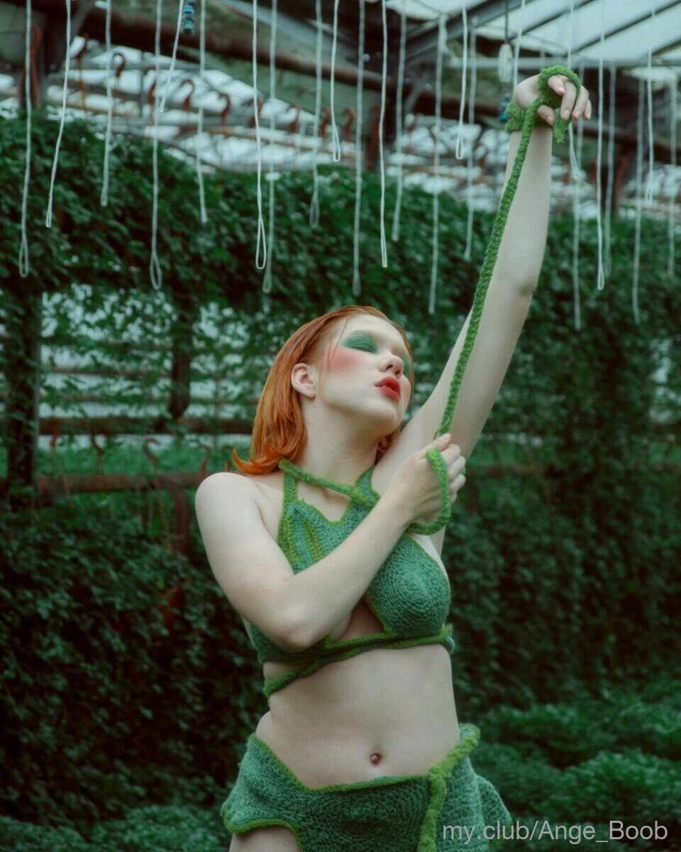 Your HOT Boobies Free Photos #3