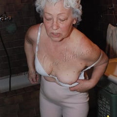 Amateur granny going wild