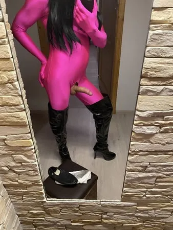 pink zentai         