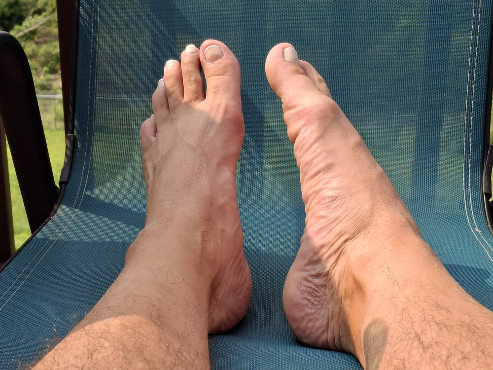 Barefoot with French pedicure #8