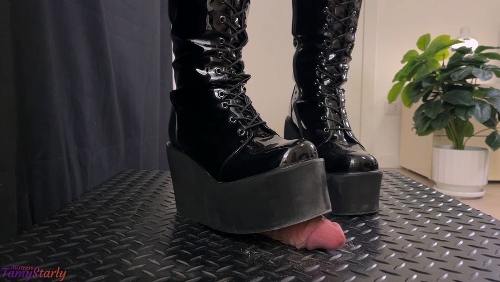 Heavy Crushing in Black Dirty Platforms #6