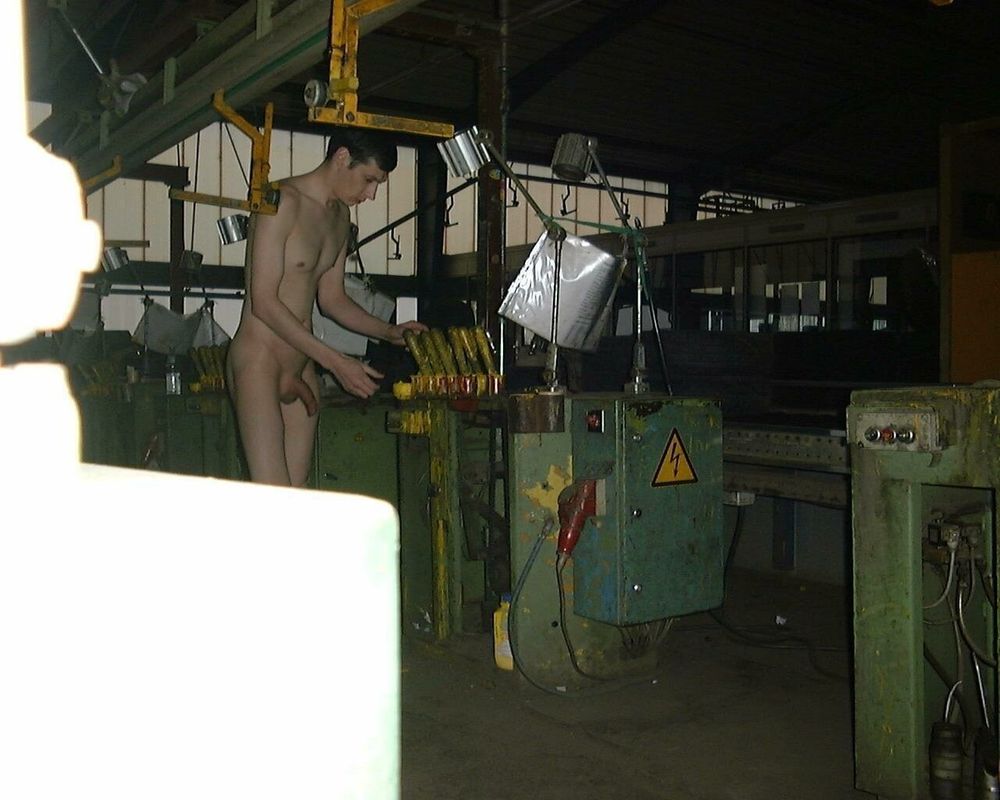 Naked at work #4