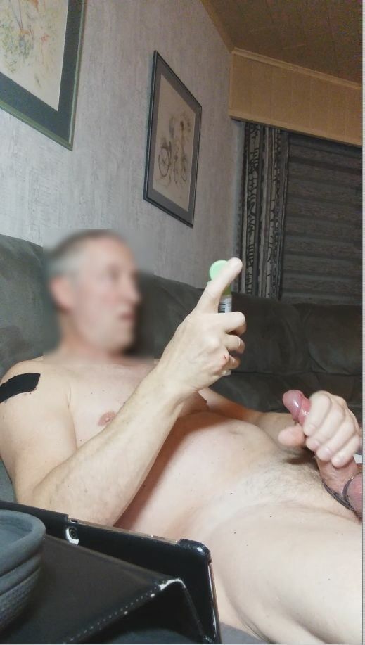 exhibitionist cumshot on my belly and one handsfree to #60