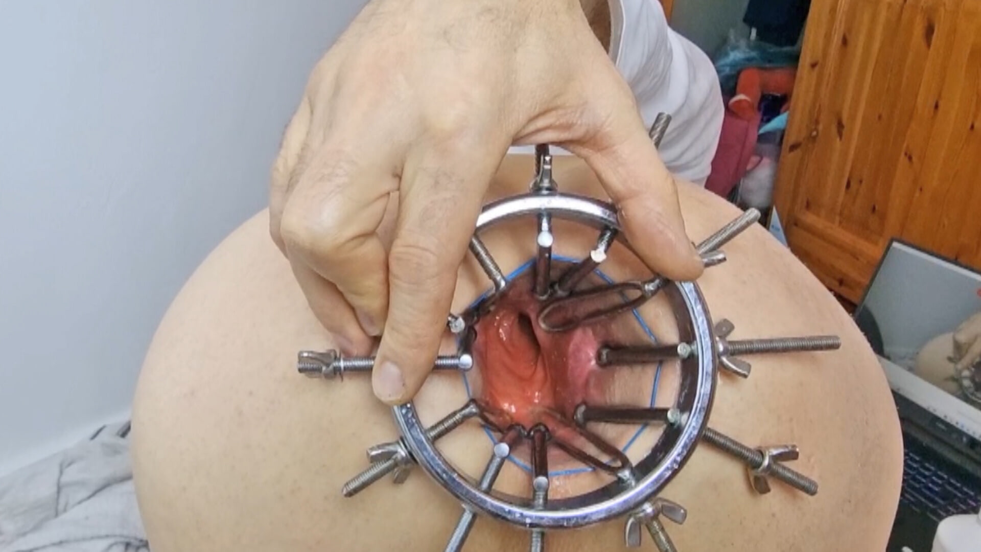 Next attemp with my anal spreader