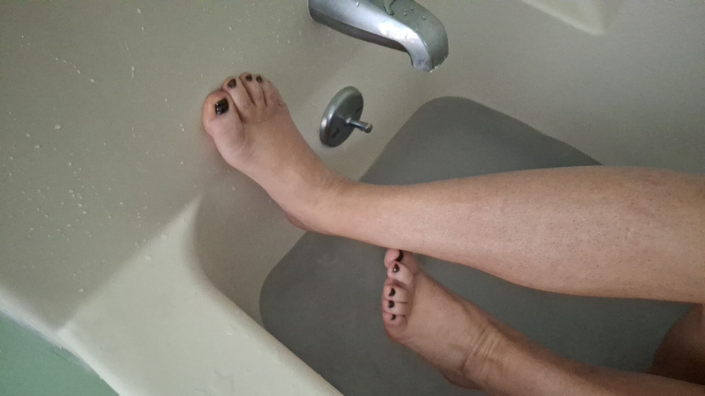 Feet in the bath tun #10