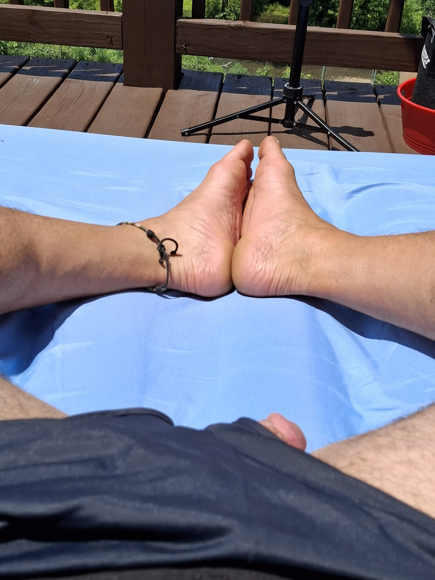 I need a footboy to pamper my well-kept feet #5