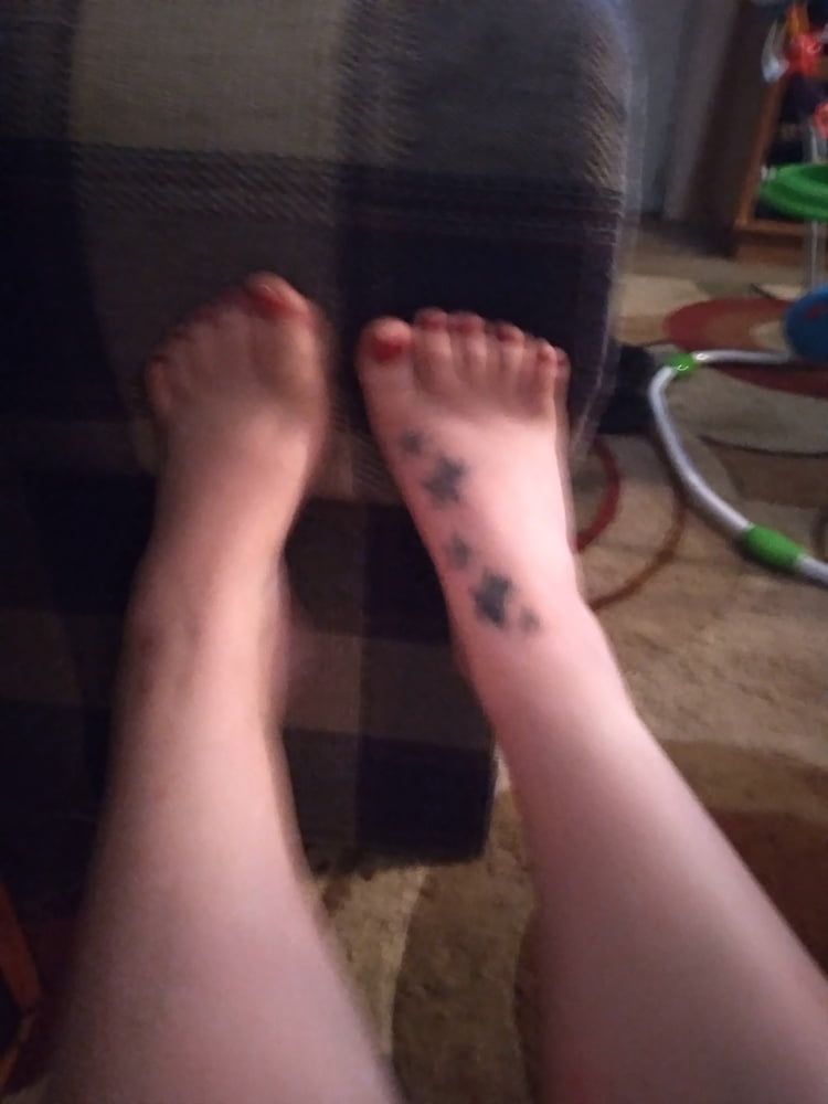 My cute little feet (size 7) #2