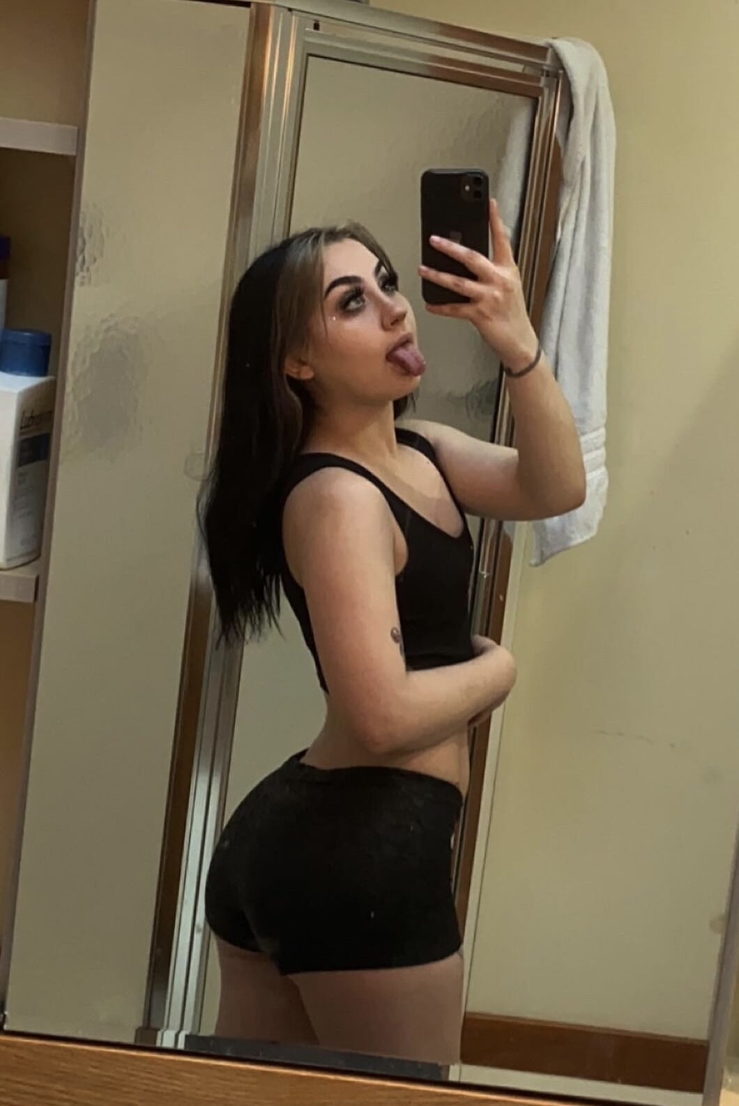 Hey guys do you like my lingerie?