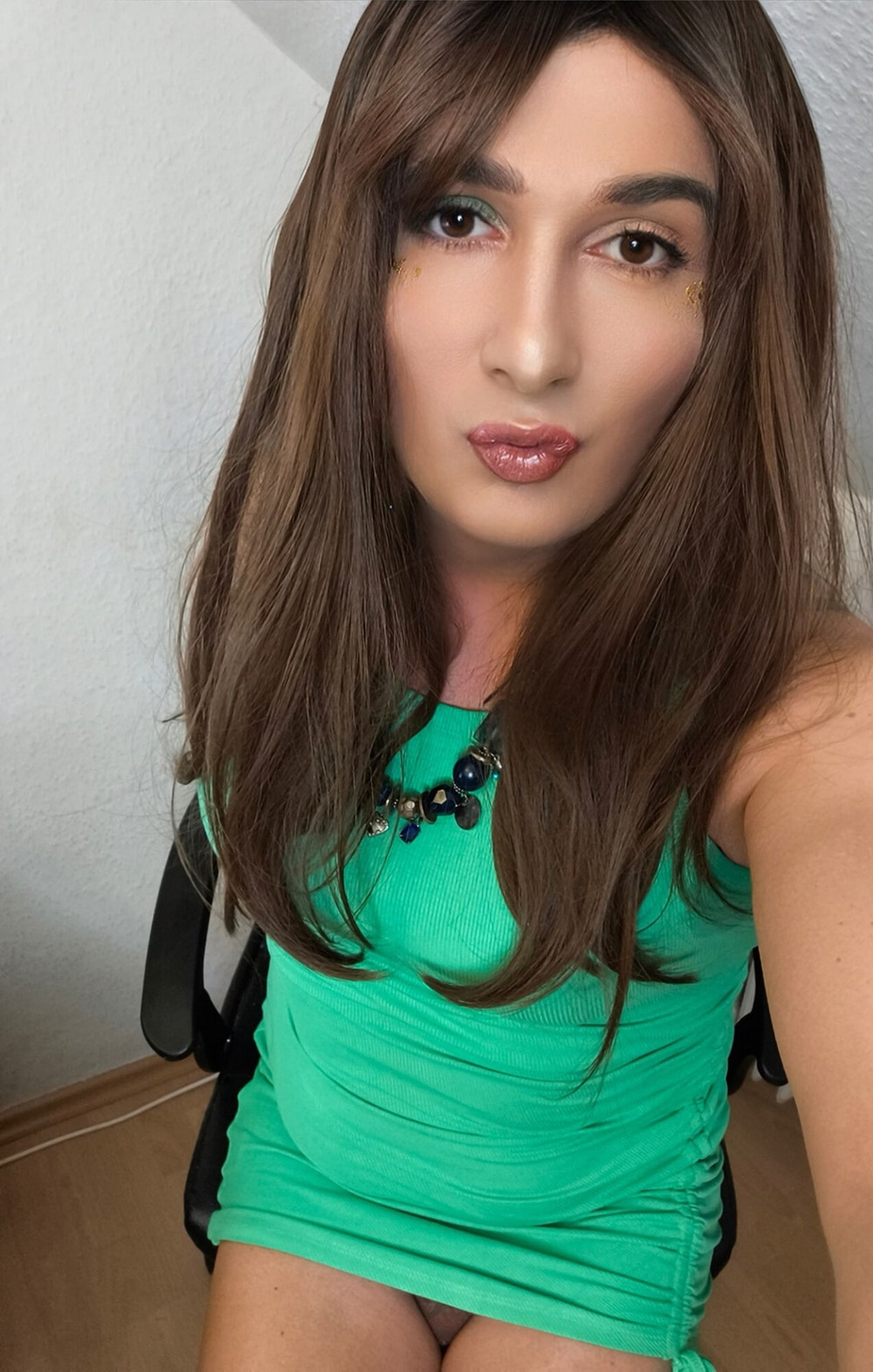 What a queen in green #2