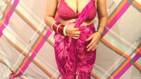 indian aunty in saree fucked hard         