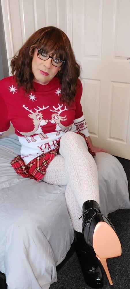 crossdressing juniper beri xmas #26