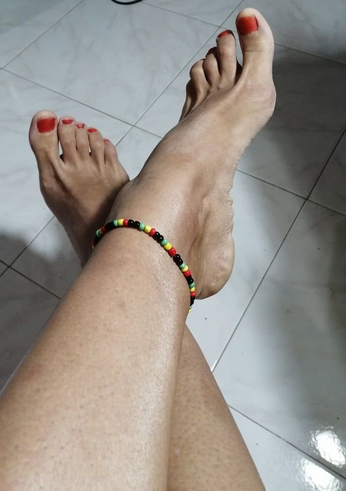 My red toes #3