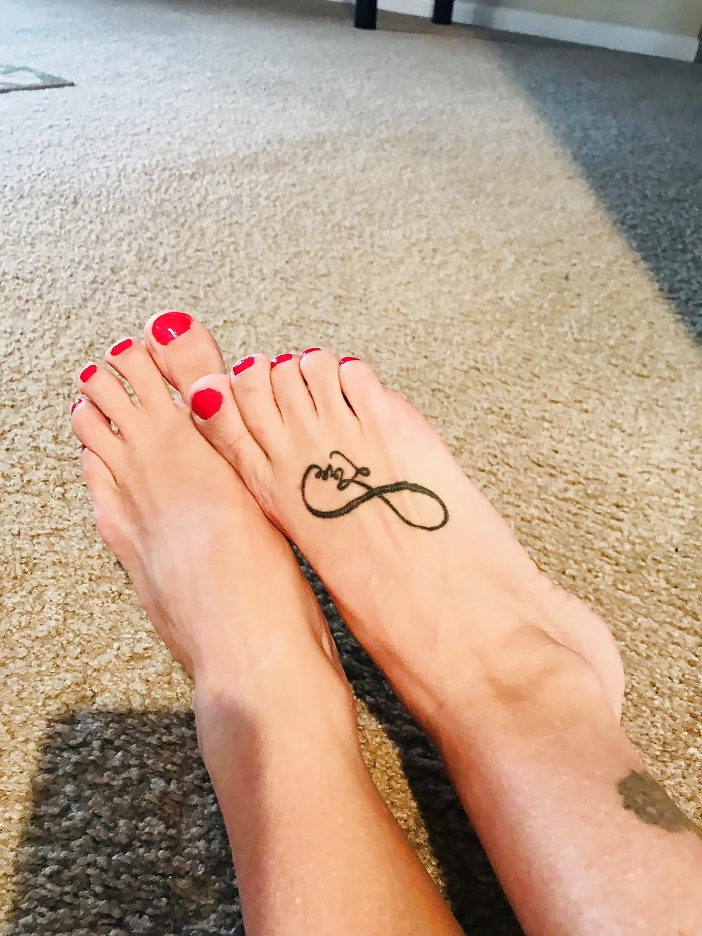 Cute lil feet for a lil MizXtrix me #21