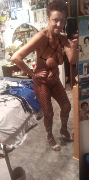 You like Fishnets? #22