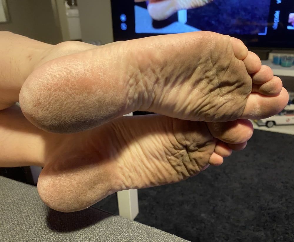 My hot dirty feet and soles