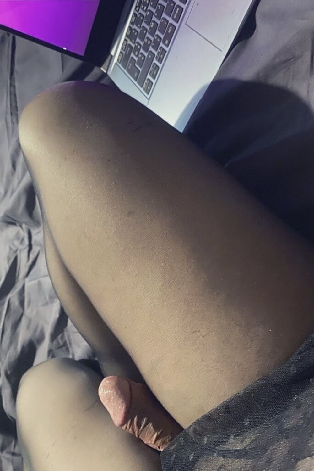 Cum on my legs in pantyhose #14