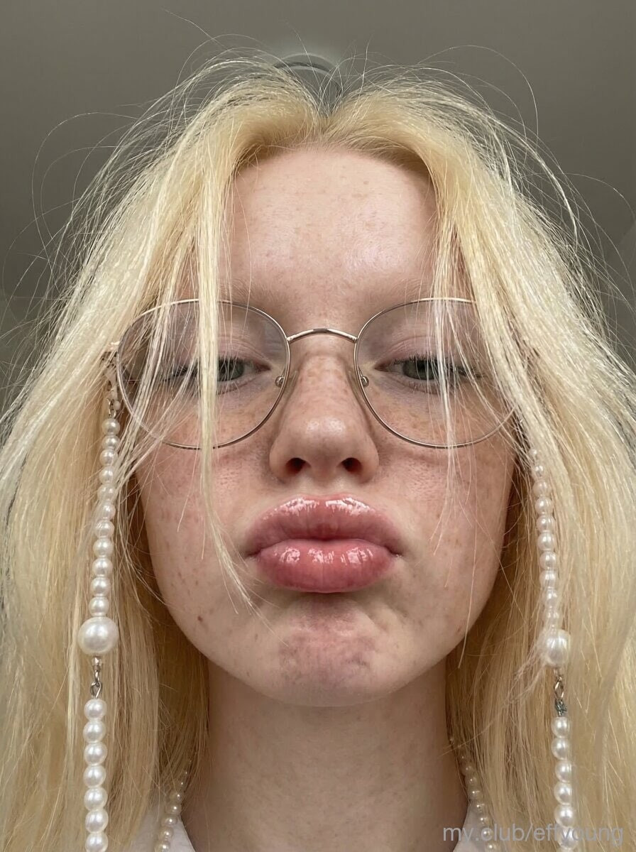 Effy Angel 🎀🏳️‍⚧️ Free Photos