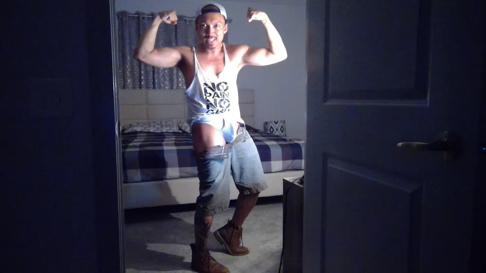 Late Night Muscle Flexing #2