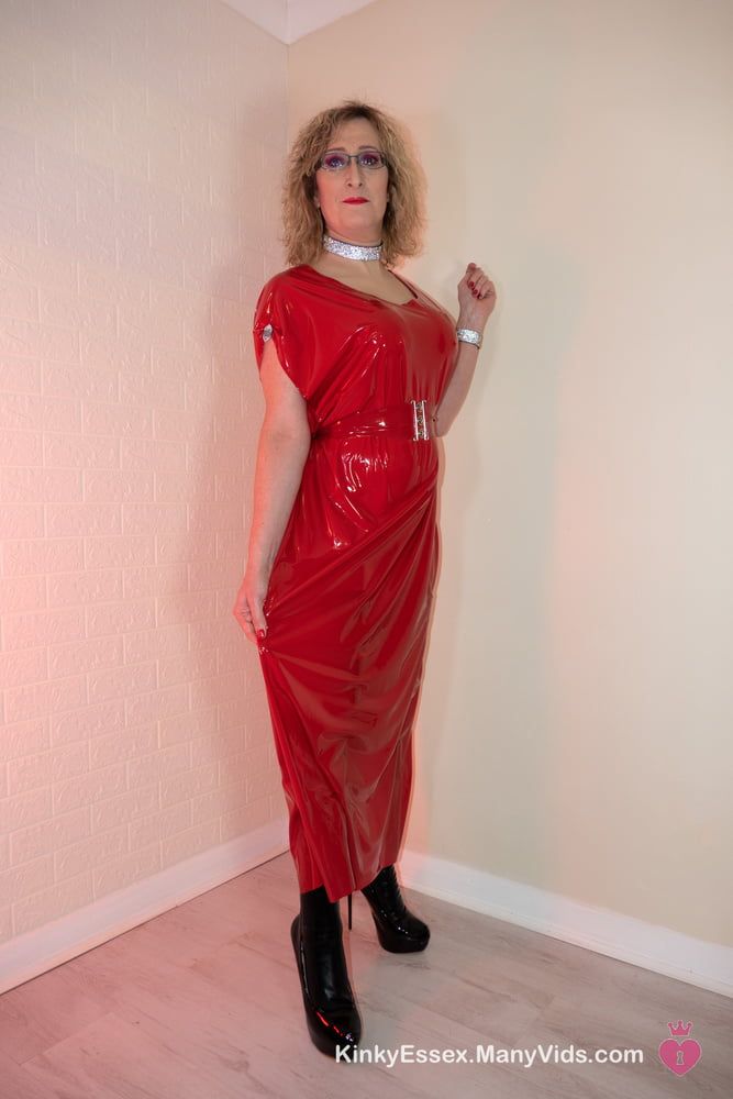 British Milf in Long Latex Rubber Dress from Latexandlovers  #6