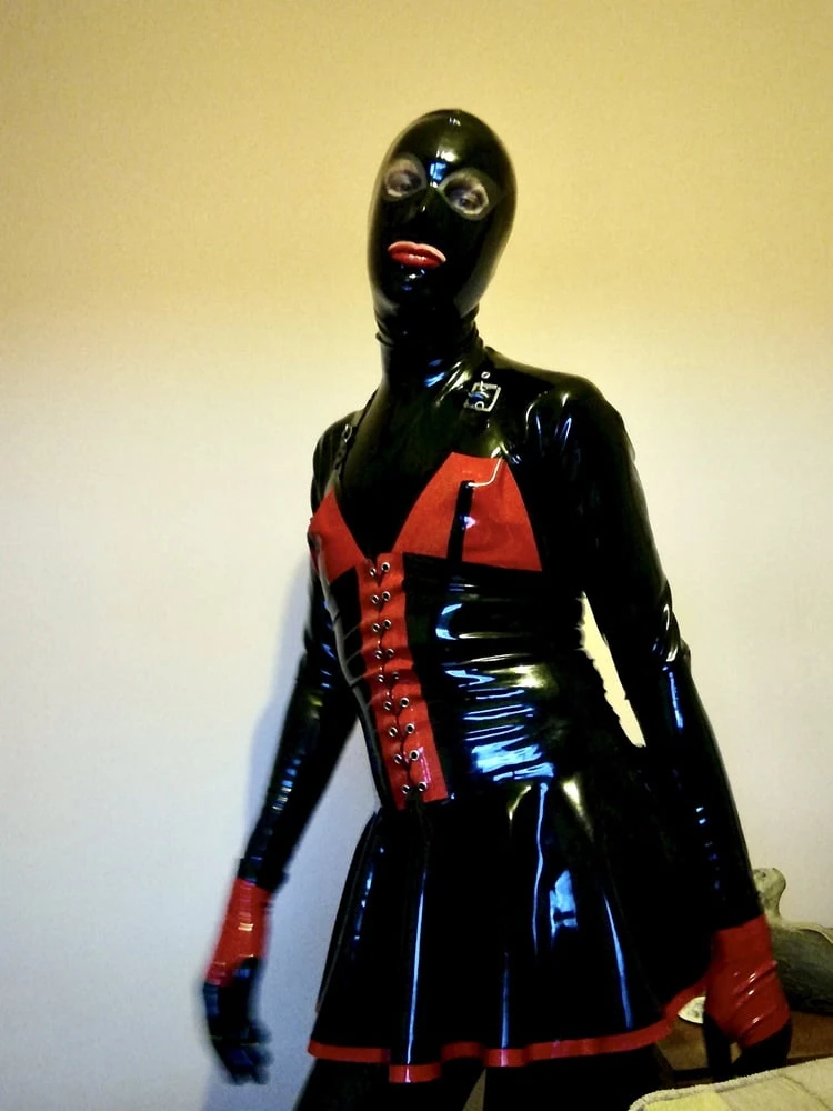 Alice as latex diva #36