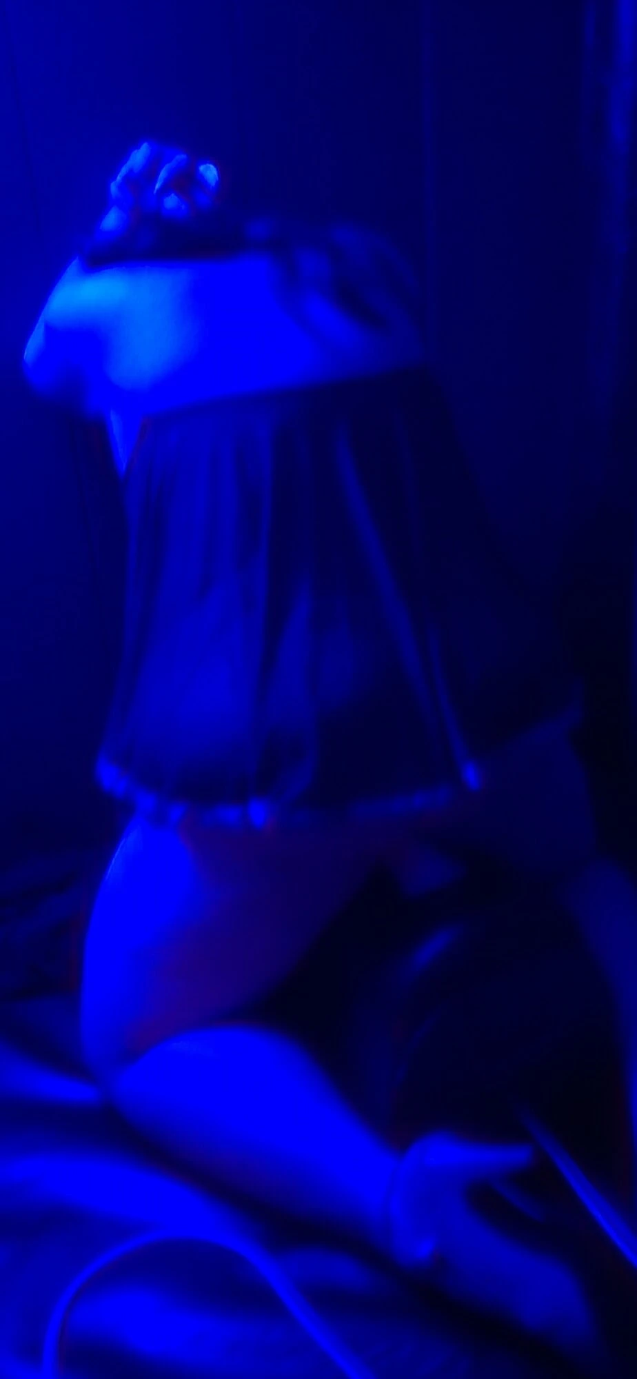 大屁股白人熟女的sybian性爱