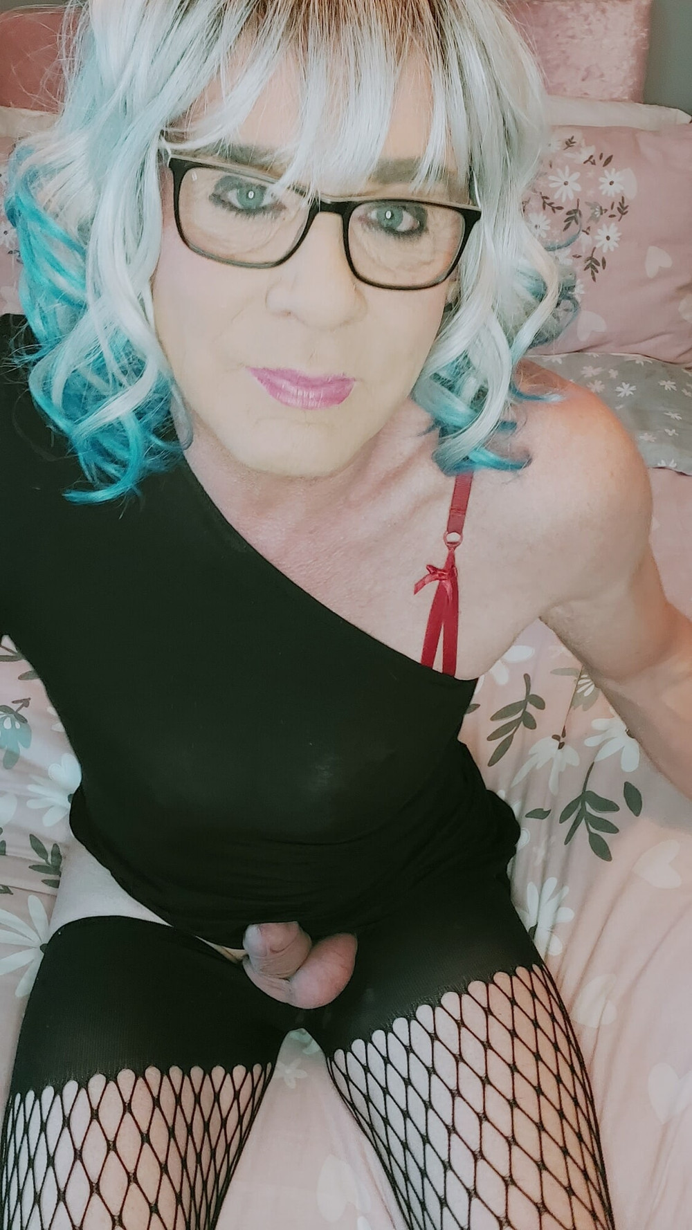 crossdressed Juniper Beri UK #40