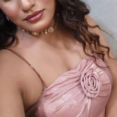 天使长着一个婊子！