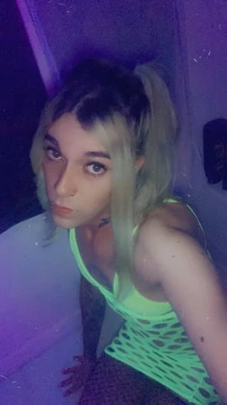 blacklight minidress babe         