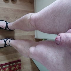 Borrowed slippers for gymnastics