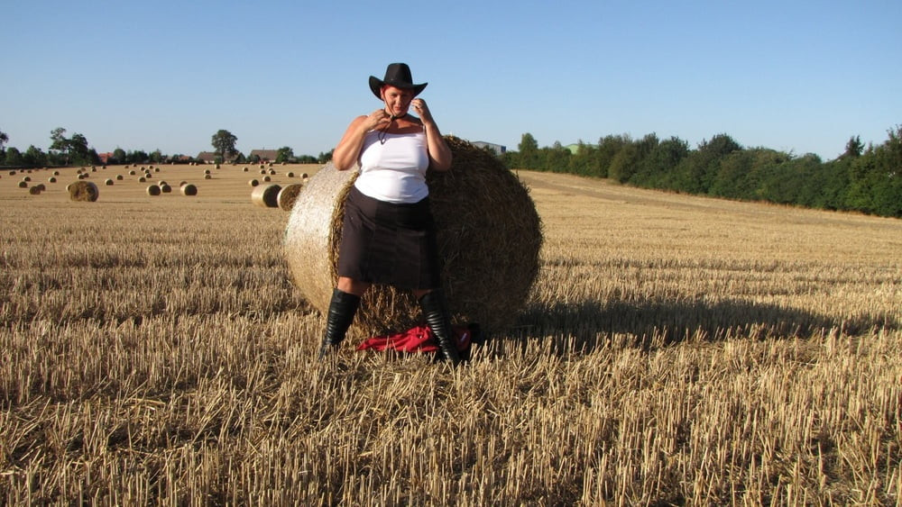 Posing in the cornfield ... #22