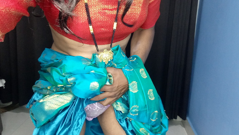 Indian stepmom sexy blou saree and peticot #52